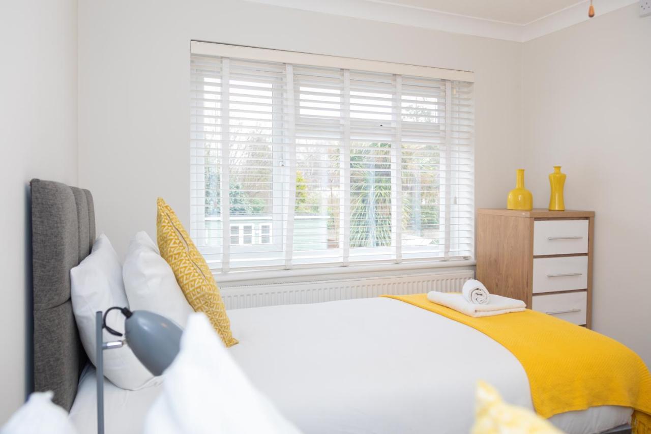Central Ashford Stay - Contractors & Families Welcome - Free Parking Exteriör bild